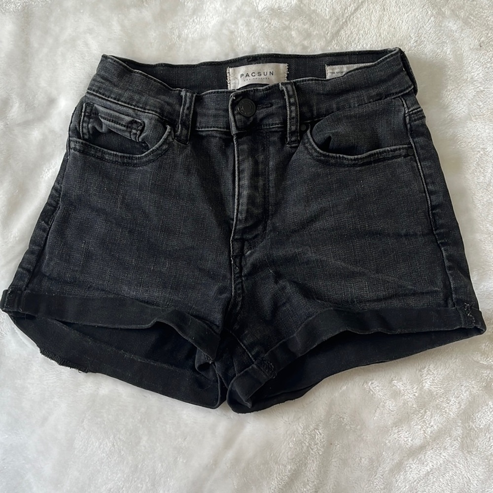 Pacsun black shortie shorts